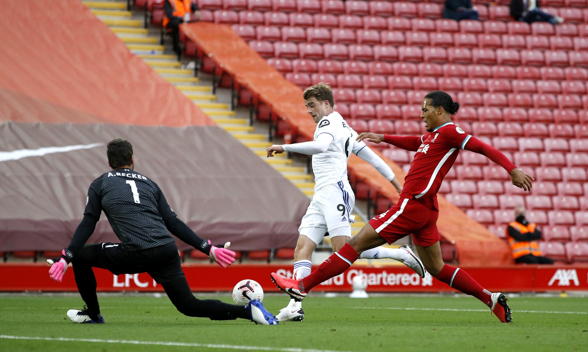 缺席欧洲杯 缺席欧洲杯